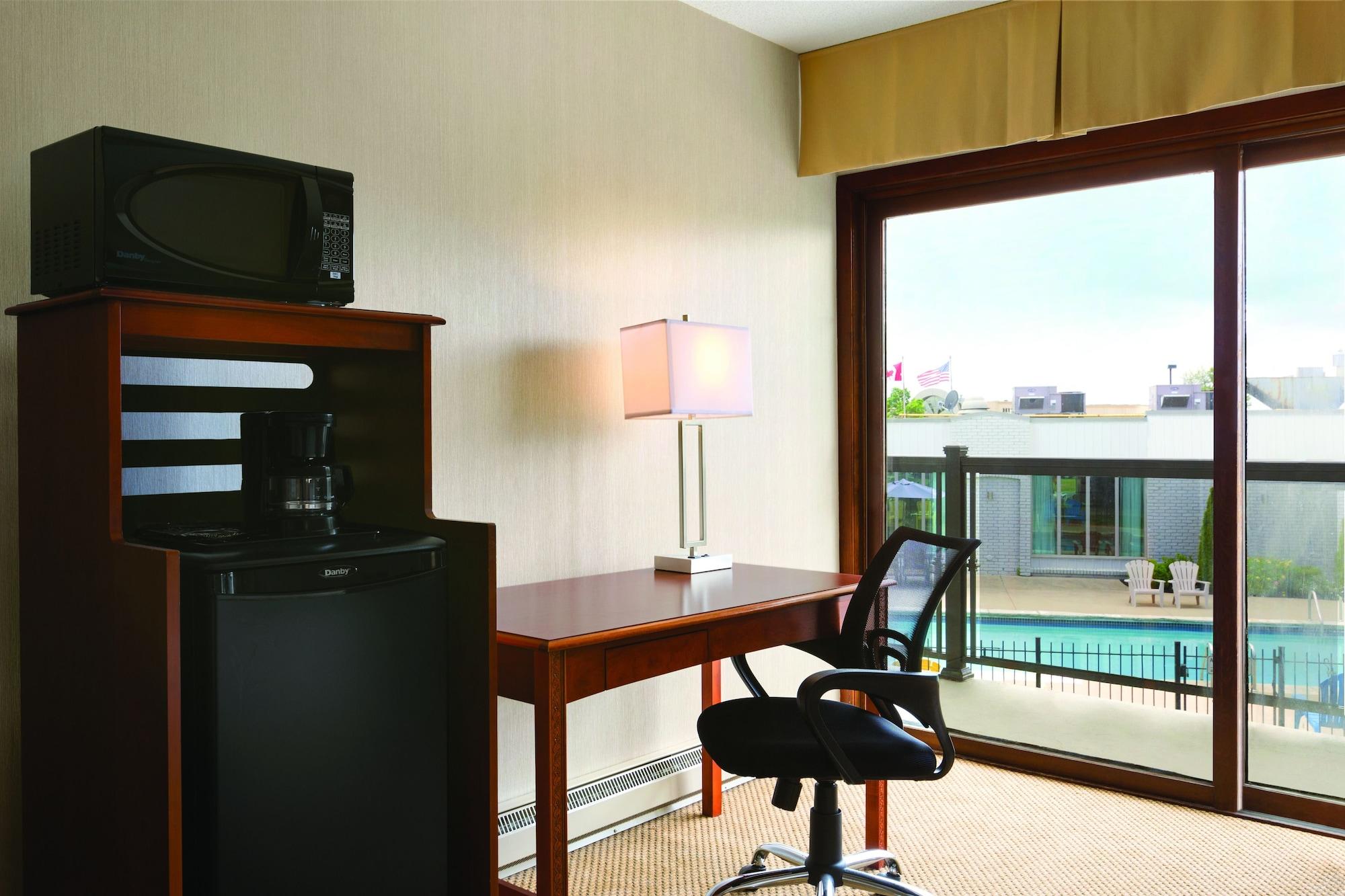 Days Inn By Wyndham London Exterior foto